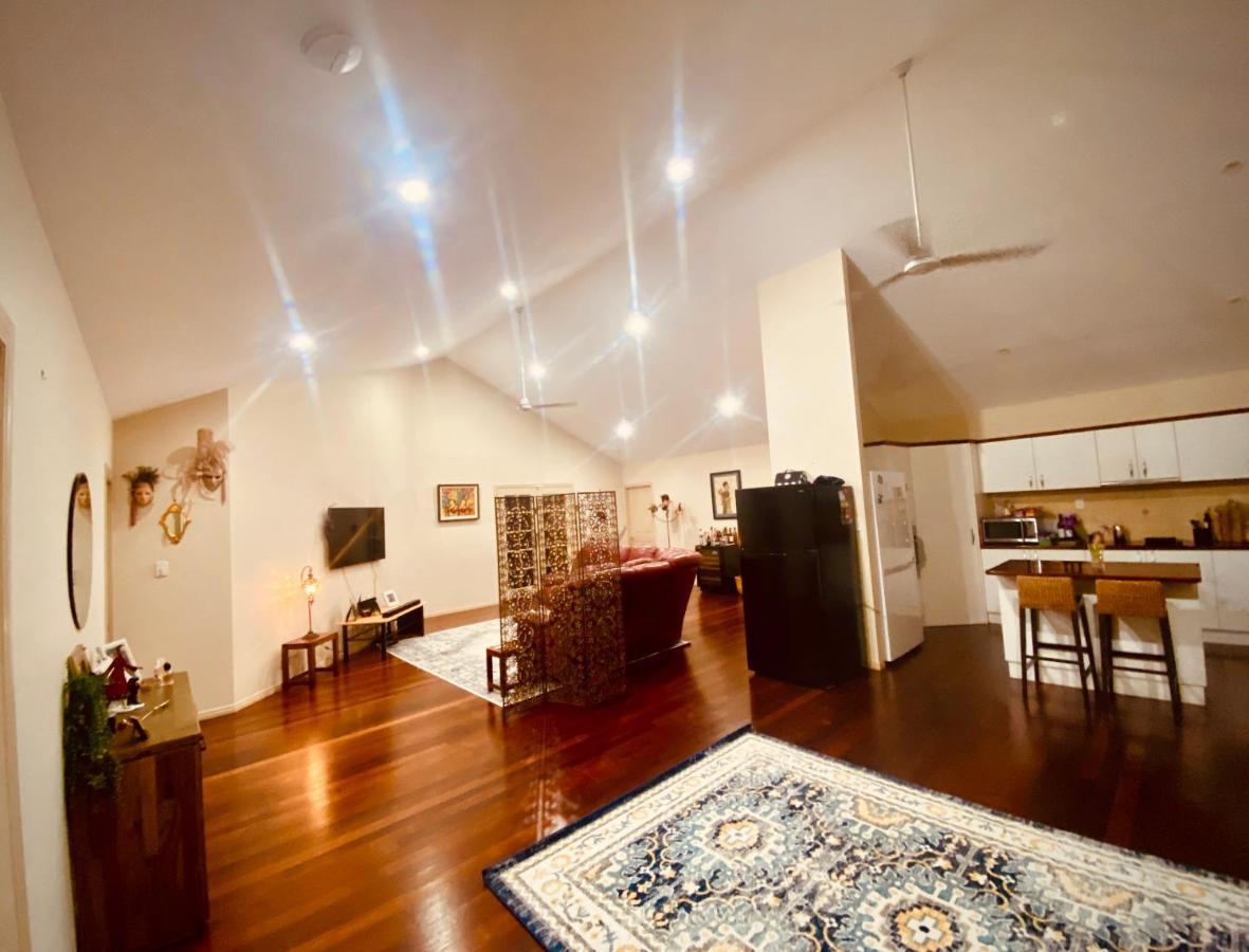 Hallorans Hill B&B Атертон Экстерьер фото